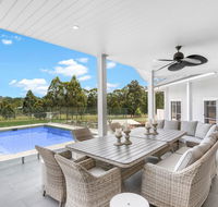 Hamptons on Figtree - Queensland Tourism