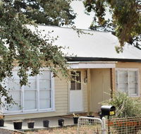 Happy cozy house for holidays Beach BBQ Pet friendly 35kms from CBD in country life style  - QLD Tourism