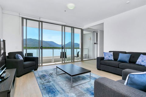 Harbour Lights Apartments - QLD Tourism 0