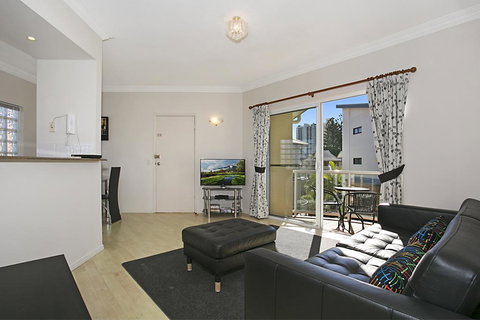 Harmony Apartment - Queensland Tourism 3