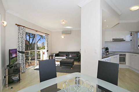 Harmony Apartment - Queensland Tourism 0