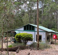 Harmony Forest Cottages  Lake side Lodge - QLD Tourism