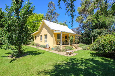 Harrietville Cottage - Queensland Tourism 0