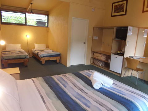 Harrietville Hotel Motel - Queensland Tourism 2