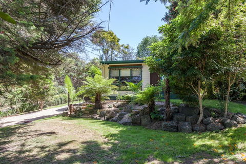 Healesville Selfie - Self Contained House - QLD Tourism 3