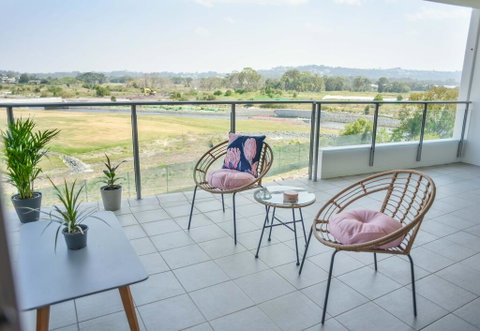 Heart Of The Sunny Coast - 2 Resort Pools, Gym NOW OPEN! Walk To Sunshine Plaza - QLD Tourism 0