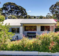 Henny's of Merimbula - Queensland Tourism