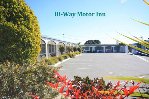 Hi Way Motor Inn - QLD Tourism 0