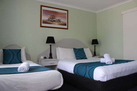 High Mountains Motor Inn - QLD Tourism 2