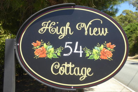 High View Cottage - Queensland Tourism 1