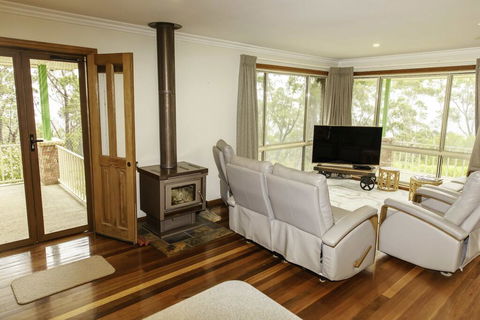 Highland View - QLD Tourism 1