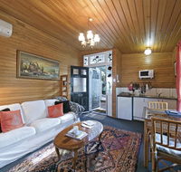 Hillside Country Retreat - QLD Tourism