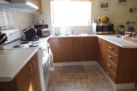 Hillview B & B Forbes - QLD Tourism 1