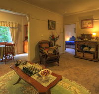 Hillview Oak BB - QLD Tourism