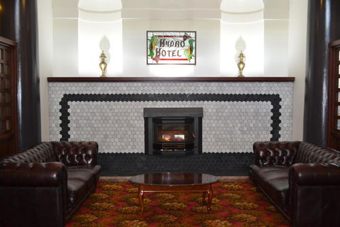 Historic Hydro Motor Inn - QLD Tourism 1