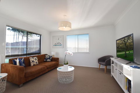 Holiday House - QLD Tourism 3