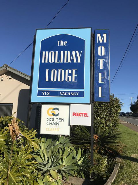 Holiday Lodge Motor Inn - QLD Tourism 0