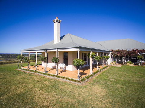 Holman Estate - Queensland Tourism 3