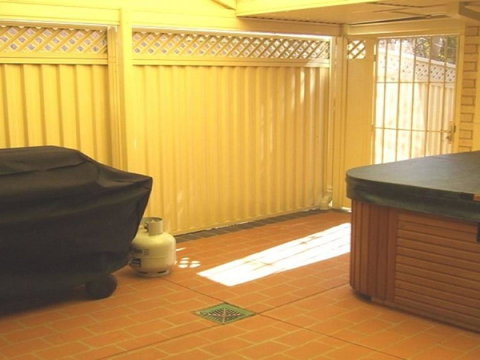 Home Away From Home - Queensland Tourism 1