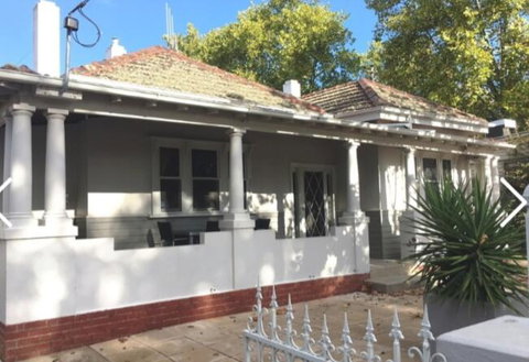 Home Away From Home - QLD Tourism 0