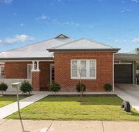 Home Away From Home - QLD Tourism