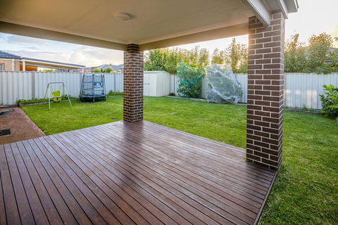 Homely Getaways In Central Pakenham - Pet Friendly - Queensland Tourism 2