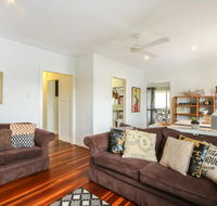 Homely Pembroke On The Park Cottage - QLD Tourism