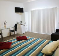 Honeybee - Country Accommodation - QLD Tourism