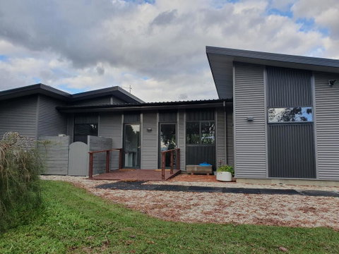 Hoof & Hound Country Escape - QLD Tourism 2