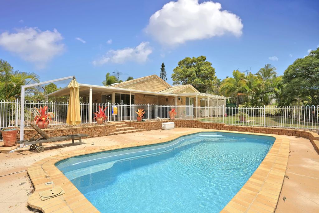 Kingfisher Bay Resort ACT Queensland Tourism