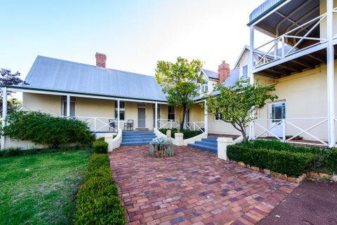 Hope Farm Guesthouse - QLD Tourism 0