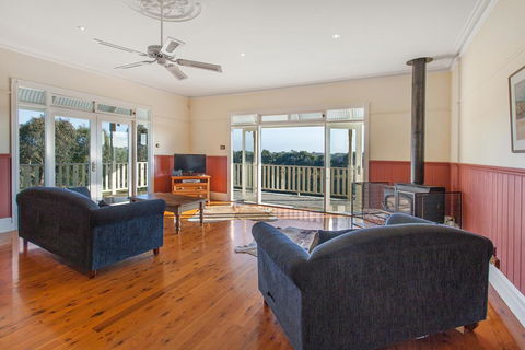 Hopkins River Homestead - Fireplace, Linen, WiFi, 4 Bdrm - Queensland Tourism 0