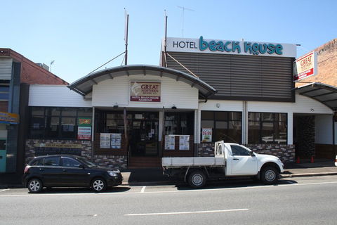 Hotel Beach House Nambour - Queensland Tourism 0