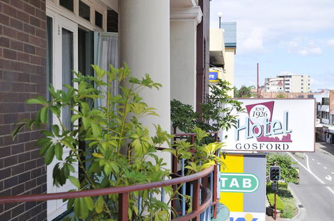 Hotel Gosford - Queensland Tourism 3