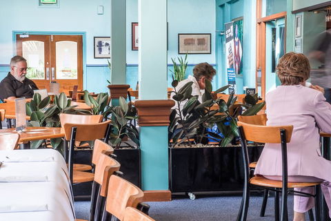 Hotel Gosford - Queensland Tourism 1