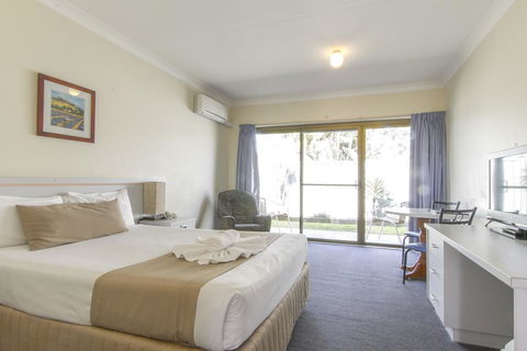 Island Palms Motor Inn - Queensland Tourism 2