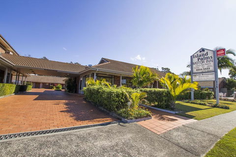 Island Palms Motor Inn - Queensland Tourism 1