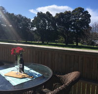 Jacaranda Retreat. Refreshing Recharge Relax  - Queensland Tourism