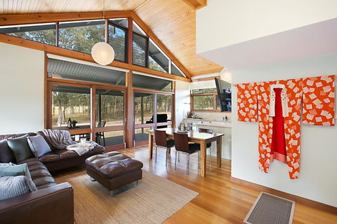 Japanese Tea House - Queensland Tourism 0