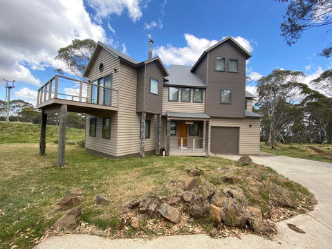 Jasandre - Queensland Tourism 0