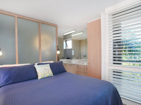 Jedda 5 - Oceanview 3 BDRM Penthouse With Rooftop Spa - Queensland Tourism 2