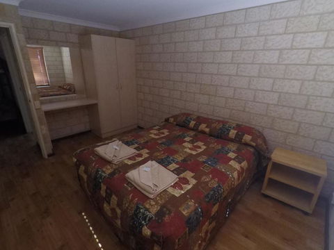 Kalbarri Tudor Holiday Park - Queensland Tourism 1