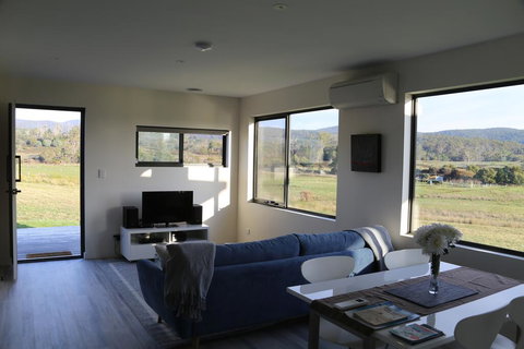 Kanyini - QLD Tourism 0