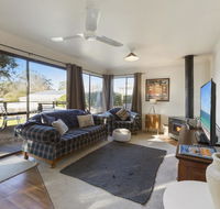 Katisha Cottage - pet friendly and close to town - QLD Tourism