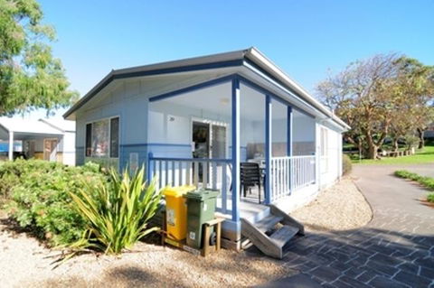 Kendalls Beach Holiday Park - Queensland Tourism 0