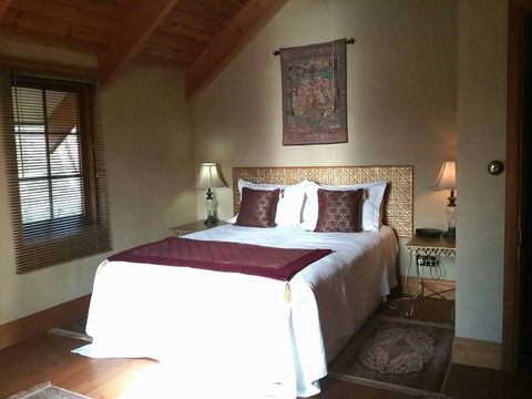 Kentisbury Country House - QLD Tourism 3