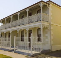 King Street Apartments - QLD Tourism