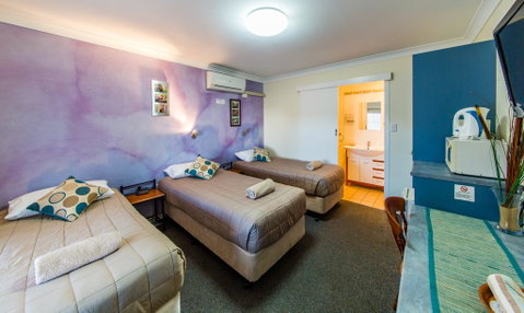 Kingaroy Country Motel - Queensland Tourism 0