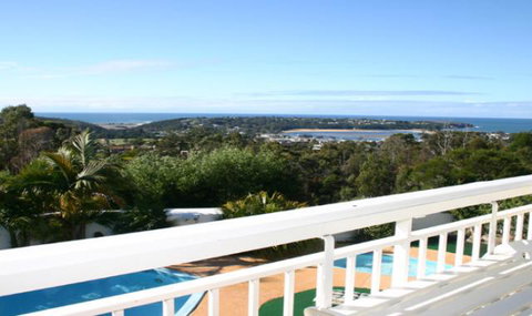 Kingfisher Motel (Adults Only) - QLD Tourism 0