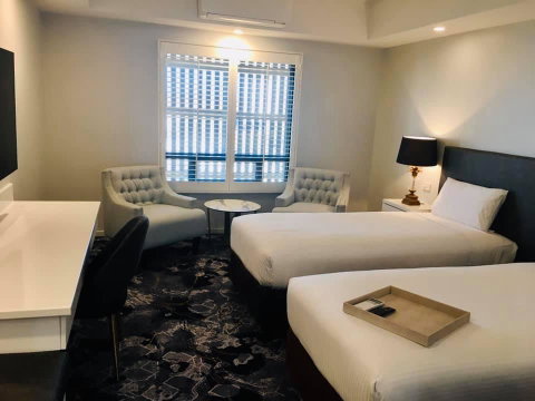 Kingsford Smith Motel - QLD Tourism 1